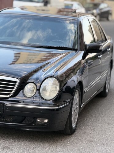 Mercedes E 280 2001, 230,214 km - 2.8 l - Bakı