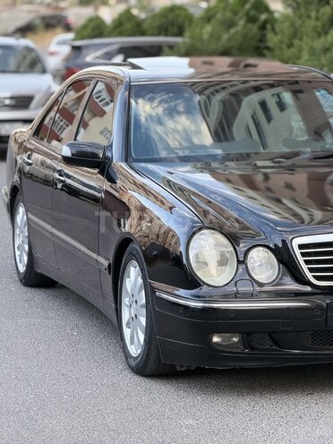 Mercedes E 280 2001, 230,214 km - 2.8 l - Bakı