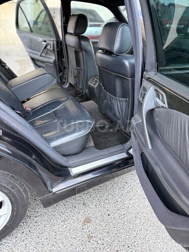 Mercedes E 280 2001, 230,214 km - 2.8 l - Bakı