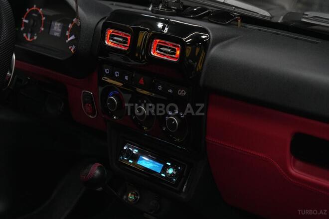 LADA (VAZ) Niva 2023, 9,970 km - 1.7 л - Bakı