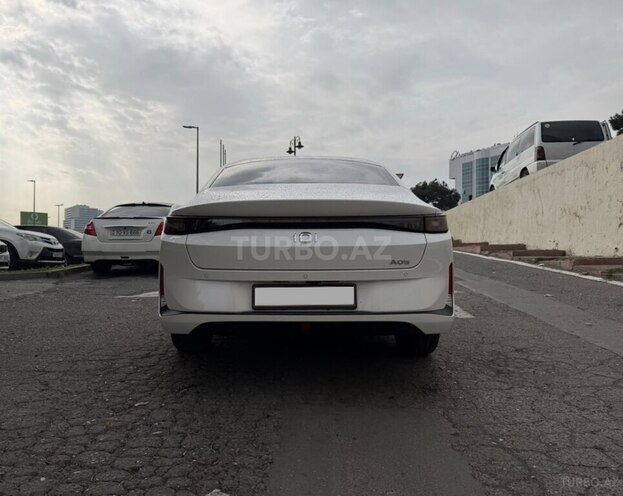 Changan Qiyuan A05 2025, 90,000 km - 1.5 л - Bakı