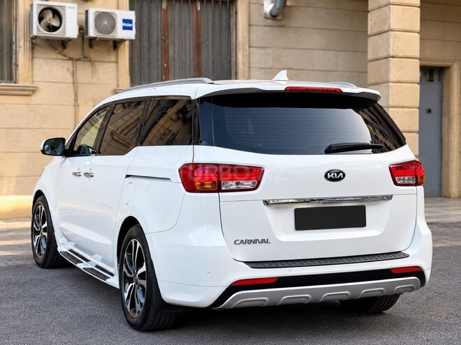 Kia Carnival 2015, 216,000 km - 2.2 л - Bakı