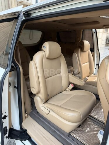 Kia Carnival 2015, 216,000 km - 2.2 л - Bakı