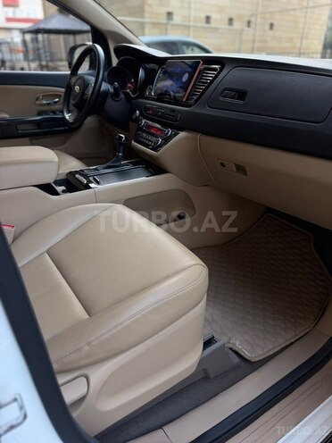 Kia Carnival 2015, 216,000 km - 2.2 л - Bakı
