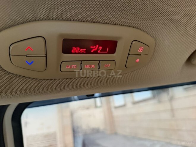 Kia Carnival 2015, 216,000 km - 2.2 л - Bakı