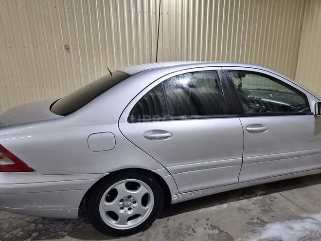 Mercedes C 200 2001, 404,000 km - 1.8 л - Bakı