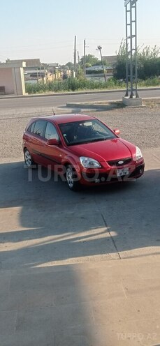 Kia Rio 2009, 350,000 km - 1.5 l - İmişli