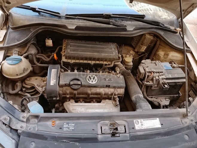 Volkswagen Polo 2010, 214,000 km - 1.2 л - Bakı
