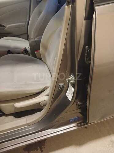Nissan Sunny 2012, 309,000 km - 1.5 l - Bakı