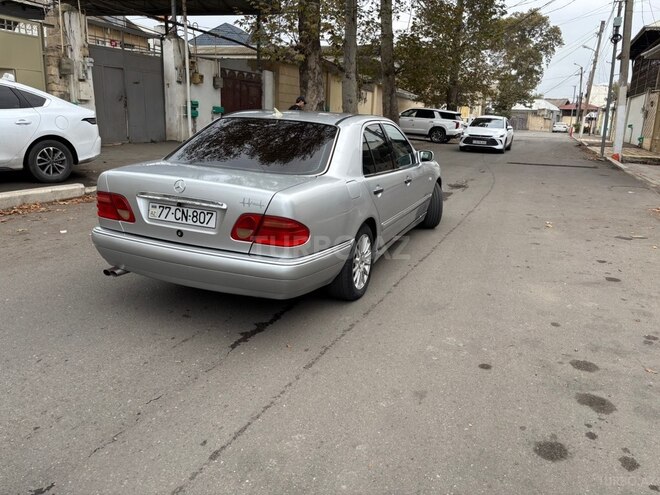 Mercedes E 200 1996, 287,000 km - 2.0 l - Gəncə