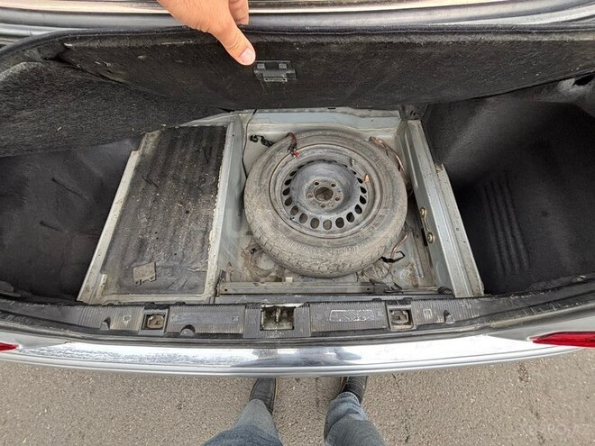 Mercedes E 200 1996, 287,000 km - 2.0 l - Gəncə