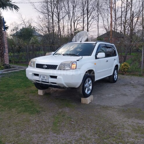 Nissan X-Trail 2001, 180,000 km - 2.0 l - Astara