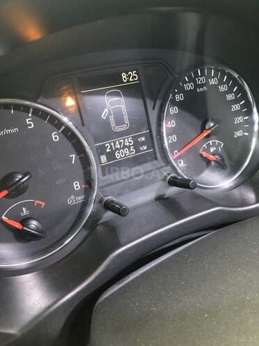 Nissan X-Trail 2011, 215,000 km - 2.5 l - Bakı