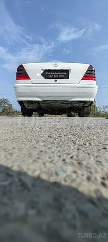 Mercedes C 240 1998, 350,000 km - 2.4 л - Quba