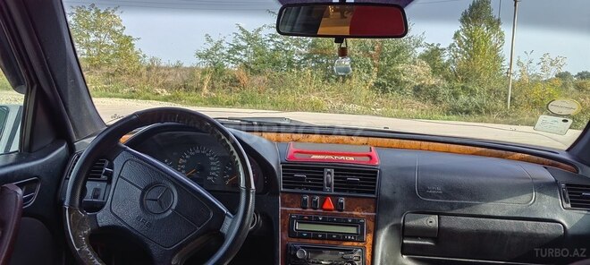Mercedes C 240 1998, 350,000 km - 2.4 л - Quba