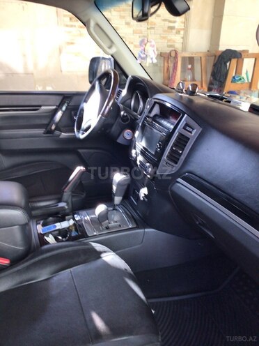 Mitsubishi Pajero 2015, 155,000 km - 3.0 л - Bakı