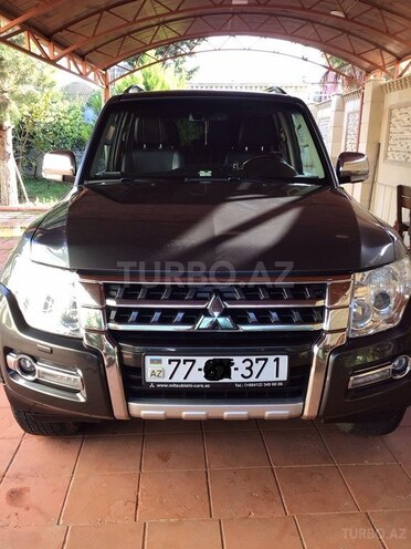 Mitsubishi Pajero 2015, 155,000 km - 3.0 л - Bakı