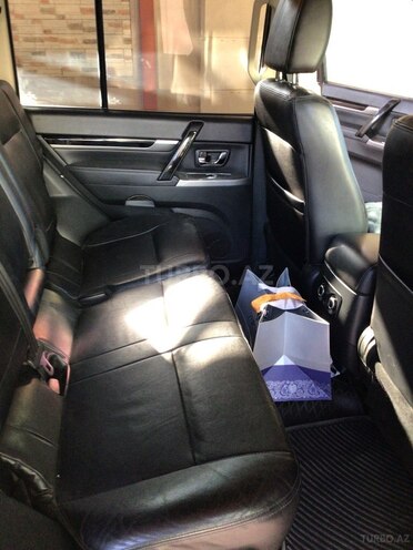 Mitsubishi Pajero 2015, 155,000 km - 3.0 л - Bakı