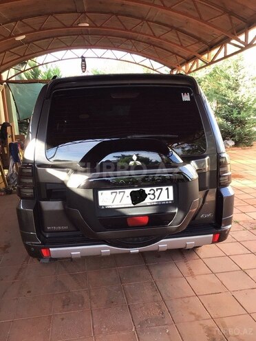 Mitsubishi Pajero 2015, 155,000 km - 3.0 л - Bakı