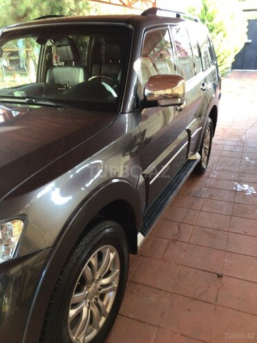 Mitsubishi Pajero 2015, 155,000 km - 3.0 л - Bakı