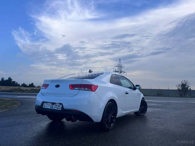 Kia Cerato Koup 2010, 275,000 km - 2.0 л - Bakı