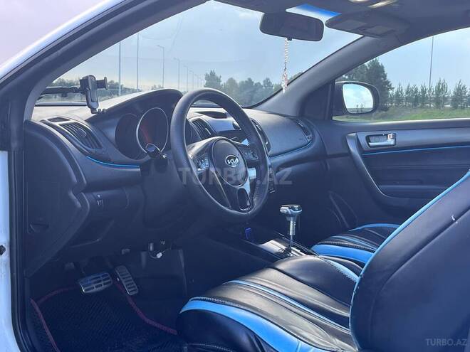 Kia Cerato Koup 2010, 275,000 km - 2.0 л - Bakı