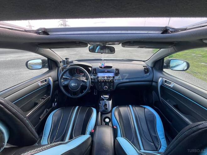 Kia Cerato Koup 2010, 275,000 km - 2.0 л - Bakı