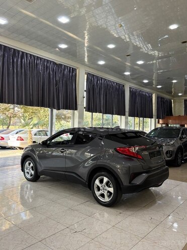 Toyota C-HR 2018, 55,000 km - 2.0 l - Mingəçevir