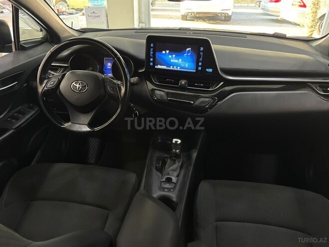 Toyota C-HR 2018, 55,000 km - 2.0 l - Mingəçevir