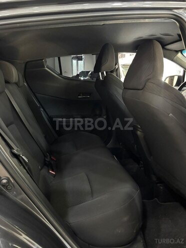 Toyota C-HR 2018, 55,000 km - 2.0 l - Mingəçevir