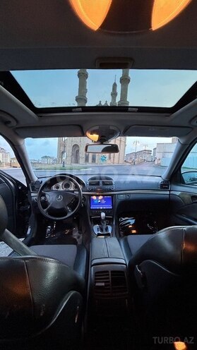 Mercedes E 240 2002, 288,680 km - 2.6 l - Bakı