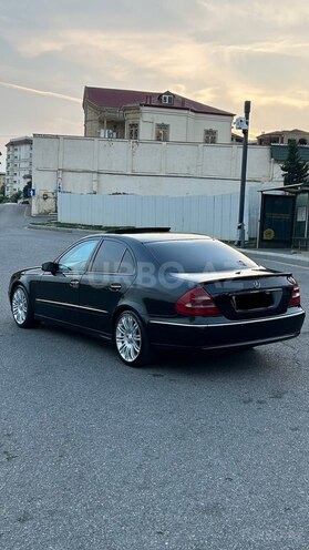 Mercedes E 240 2002, 288,680 km - 2.6 l - Bakı