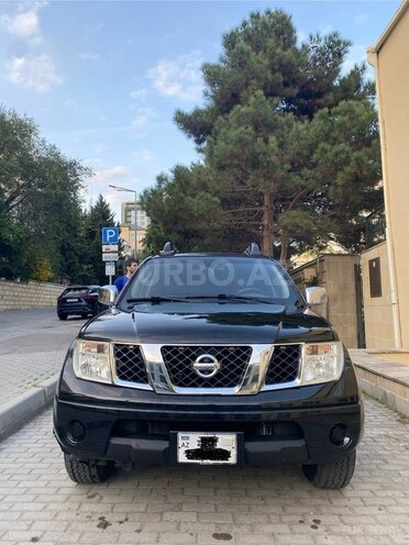 Nissan Navara 2011, 225,000 km - 2.5 л - Bakı