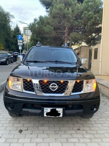 Nissan Navara 2011, 225,000 km - 2.5 л - Bakı