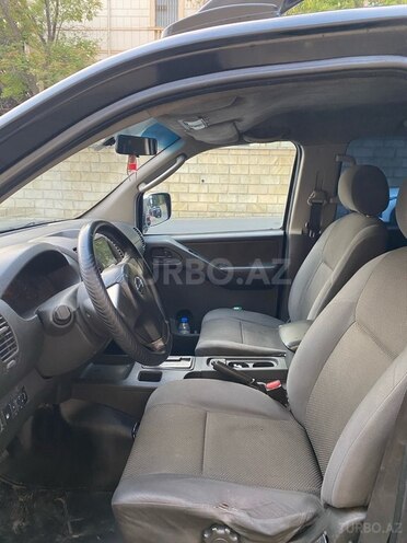 Nissan Navara 2011, 225,000 km - 2.5 л - Bakı
