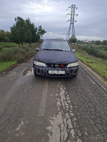 Opel Vectra 1996, 125,452 km - 1.6 л - Şirvan
