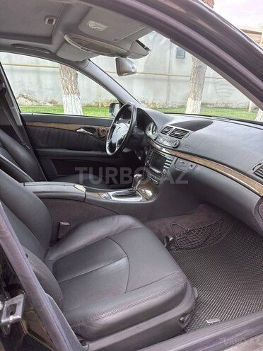 Mercedes E 320 2002, 244,000 km - 3.2 l - Bakı