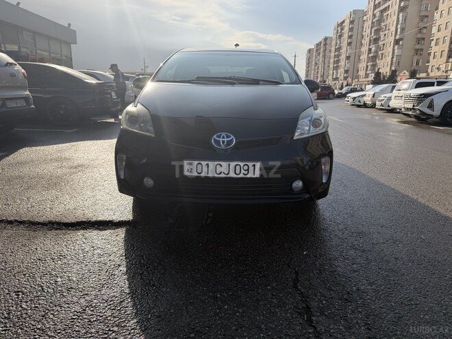 Toyota Prius 2015, 211,150 km - 1.8 л - Bakı