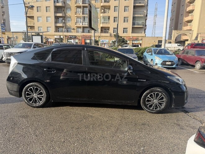 Toyota Prius 2015, 211,150 km - 1.8 л - Bakı