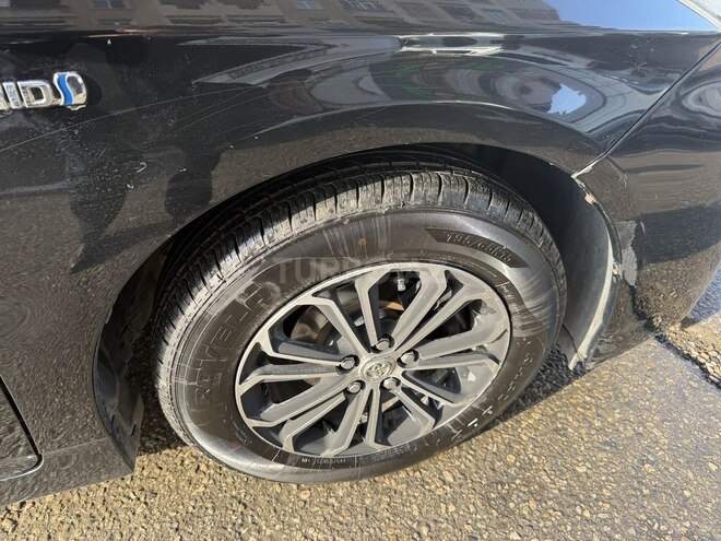 Toyota Prius 2015, 211,150 km - 1.8 л - Bakı