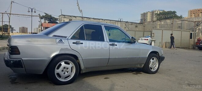 Mercedes 190 1992, 334,000 km - 2.5 л - Bakı