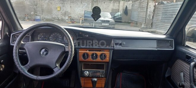 Mercedes 190 1992, 334,000 km - 2.5 л - Bakı
