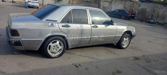 Mercedes 190 1992, 334,000 km - 2.5 л - Bakı