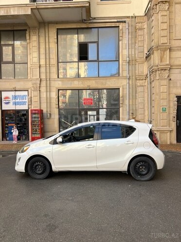 Toyota Aqua 2017, 349,000 km - 1.5 l - Bakı