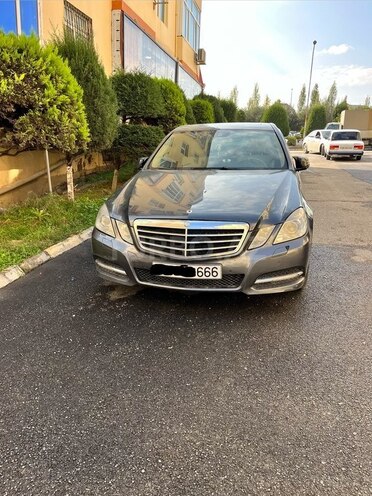 Mercedes E 220 2012, 296,341 km - 2.1 l - Bakı