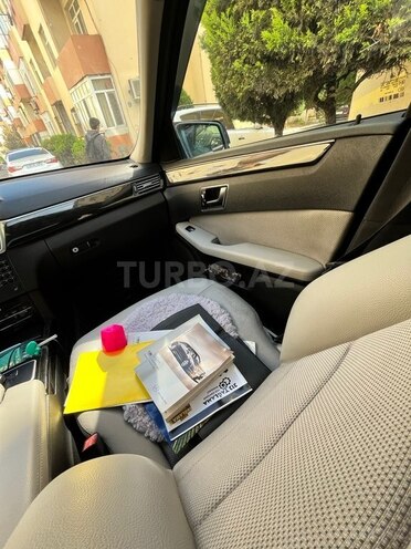 Mercedes E 220 2012, 296,341 km - 2.1 l - Bakı