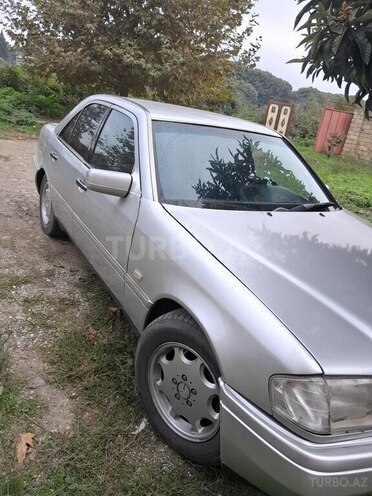 Mercedes C 220 1995, 287,000 km - 2.2 l - Masallı