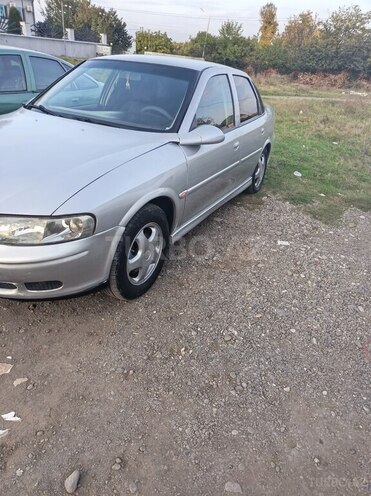 Opel Vectra 1999, 239,600 km - 1.6 л - Ağstafa