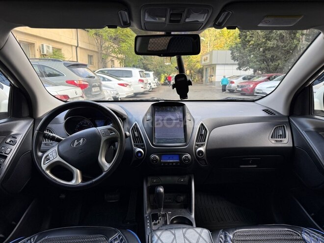 Hyundai ix35 2010, 286,000 km - 2.0 l - Bakı