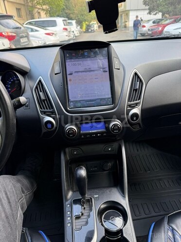 Hyundai ix35 2010, 286,000 km - 2.0 l - Bakı